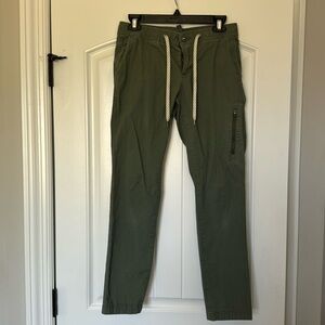 Vuori Women’s Ripstop Pant - size small - army green